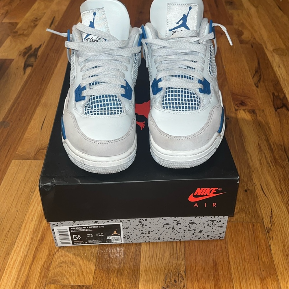 Jordan 4’s Military Blue GS 5.5